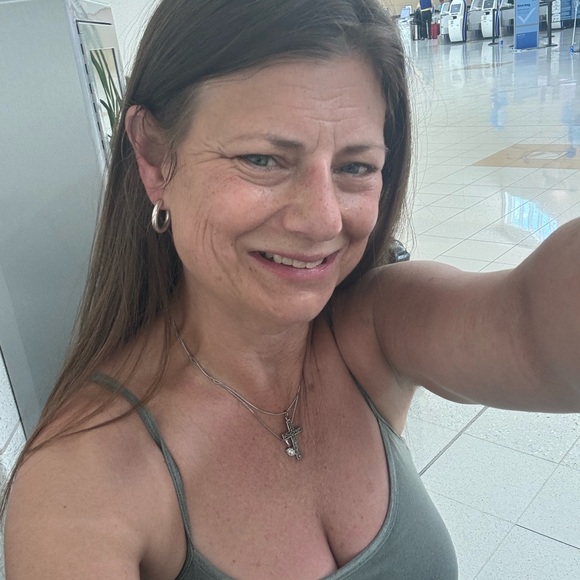 Meet your Posher, Michele - Picture 11 of 16